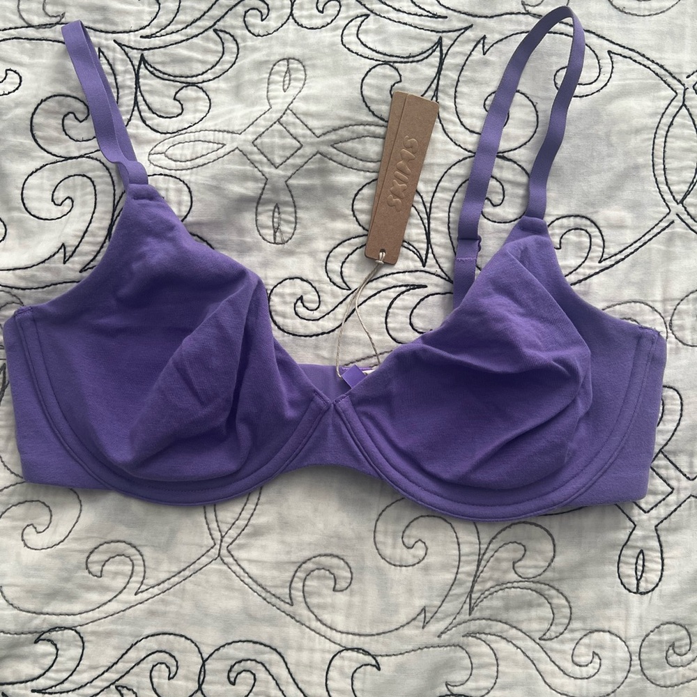 NWT SKIMS T-Shirt Bra Size 34DD